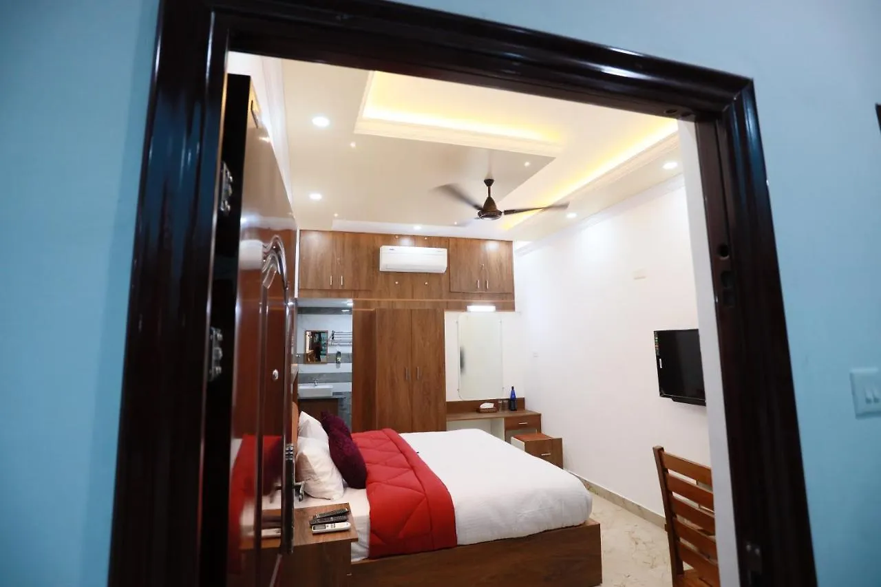蒂鲁瓦尔拉 Kausthubhom Residency酒店 印度